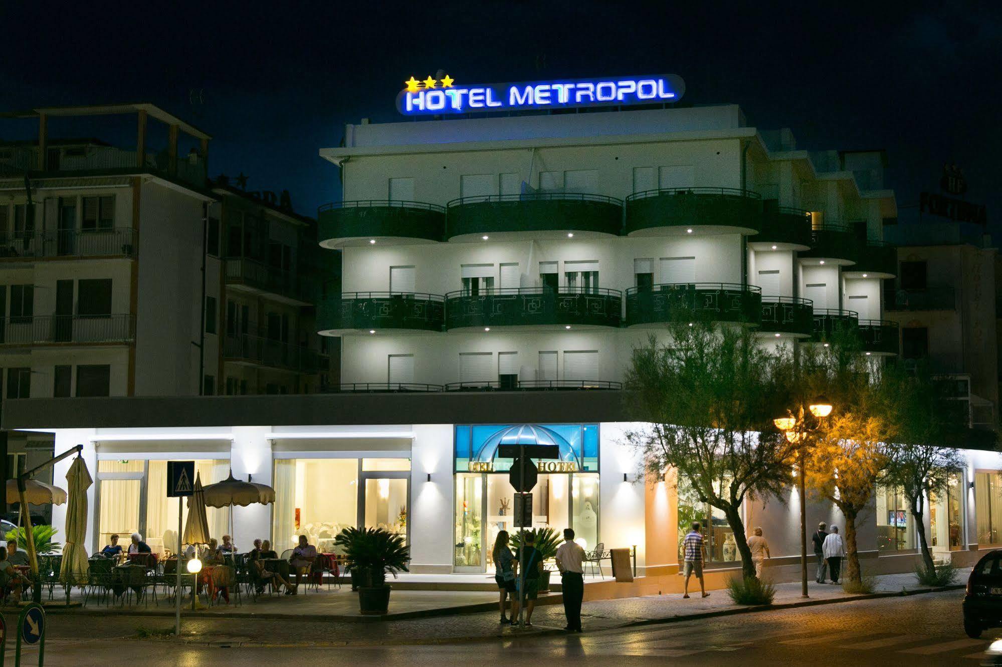 Hotel Metropol ซอตโตมารีนา ภายนอก รูปภาพ